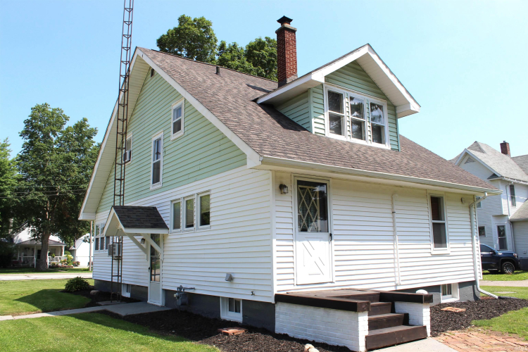 Listing Image 6