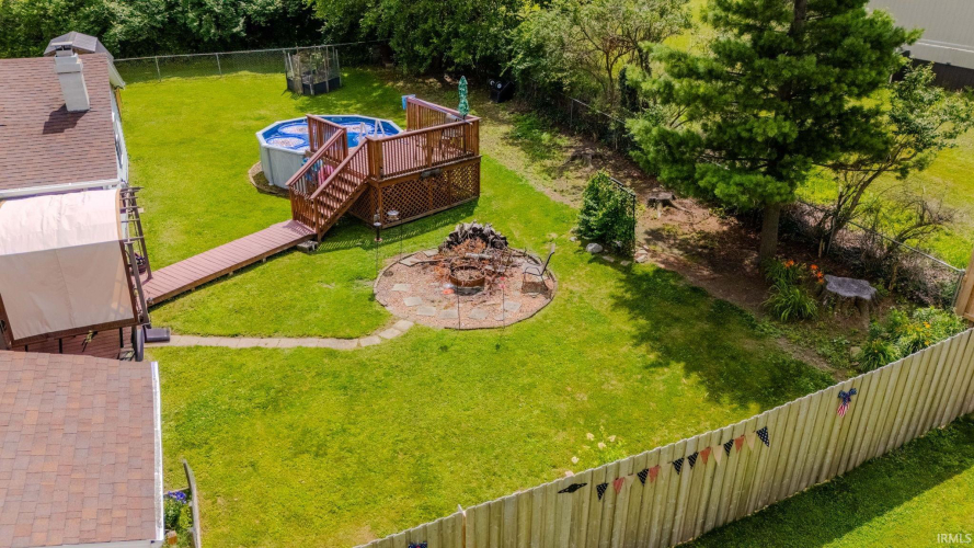Listing Image 4