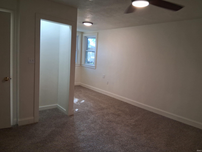 Listing Image 30