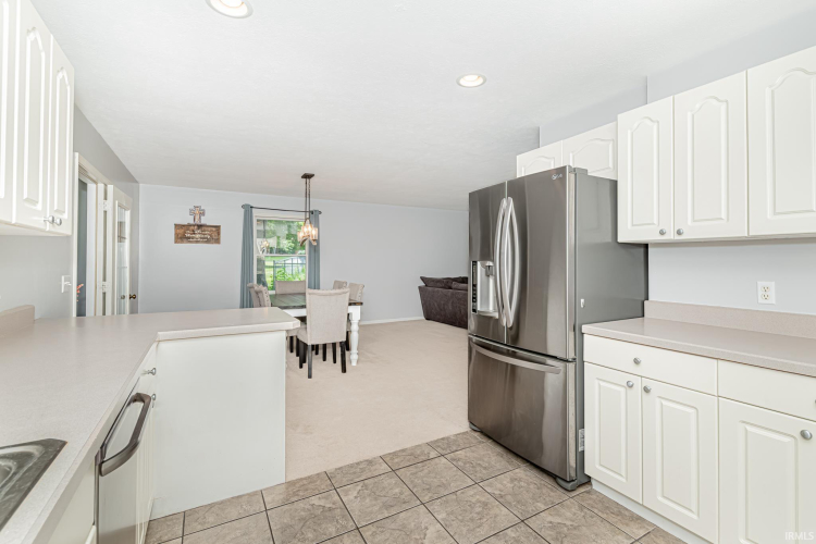 Listing Image 22