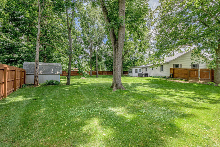 Listing Image 8
