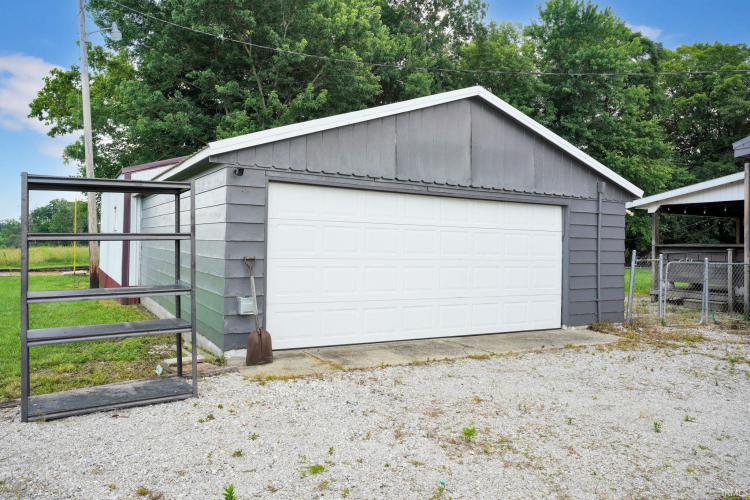 Listing Image 19