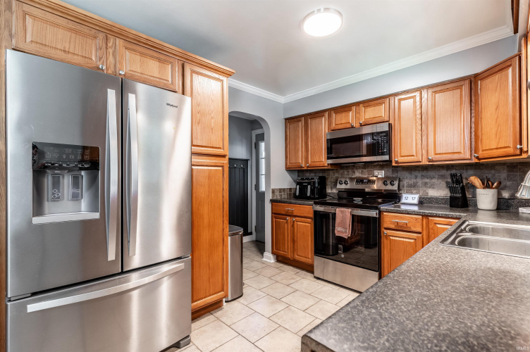 Listing Image 19