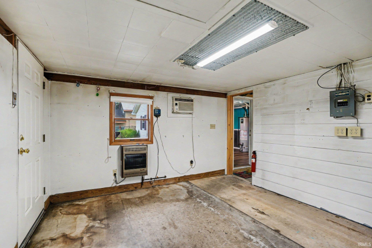 Listing Image 27