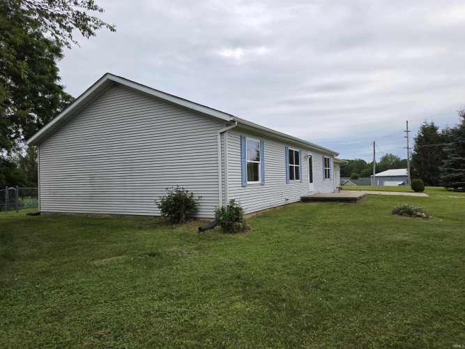 Listing Image 3