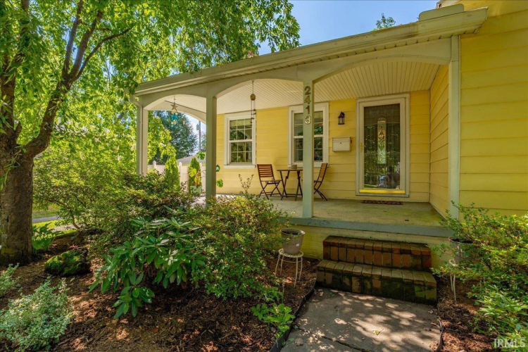 Listing Image 6