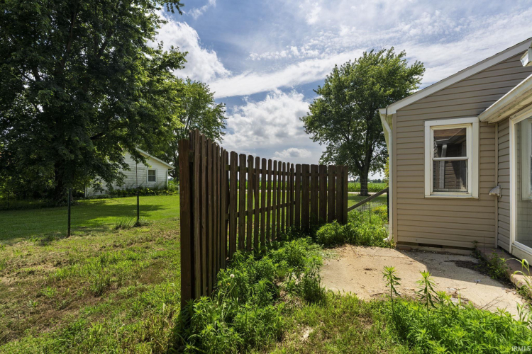 Listing Image 23