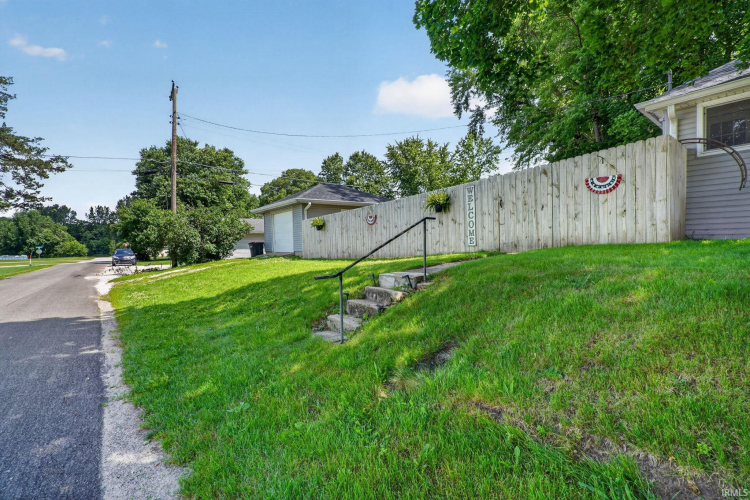 Listing Image 25