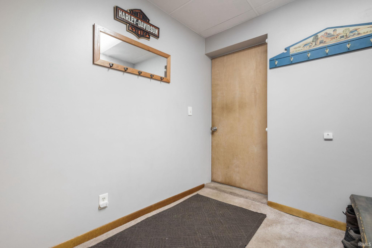 Listing Image 30