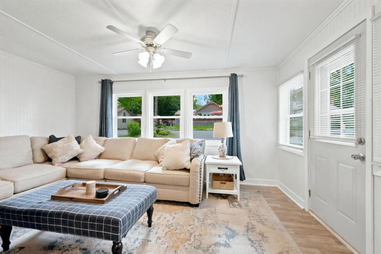 Listing Image 21
