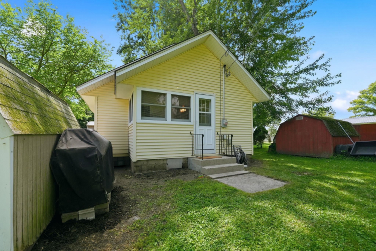 Listing Image 42