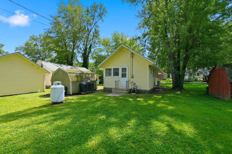 Listing Image 43