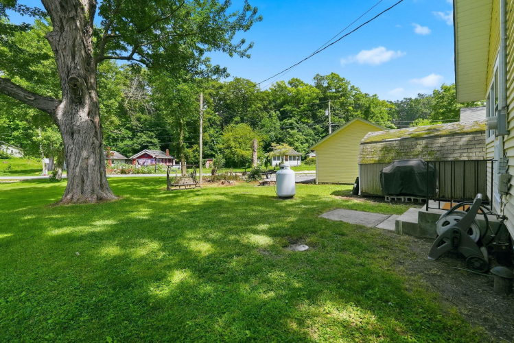 Listing Image 45