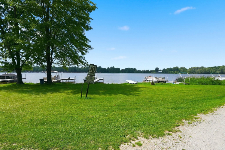 Listing Image 47