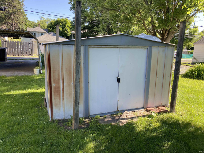 Listing Image 6