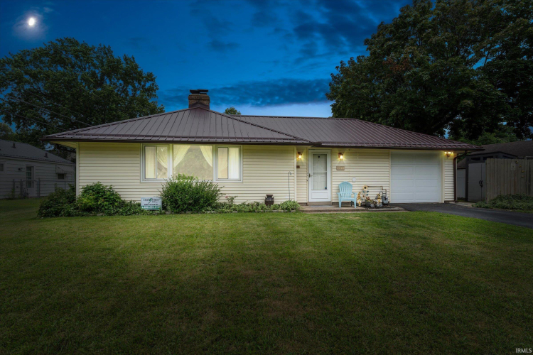 Listing Image 19