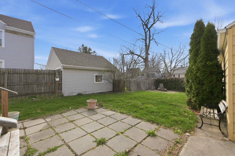 Listing Image 24