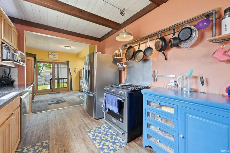 Listing Image 13