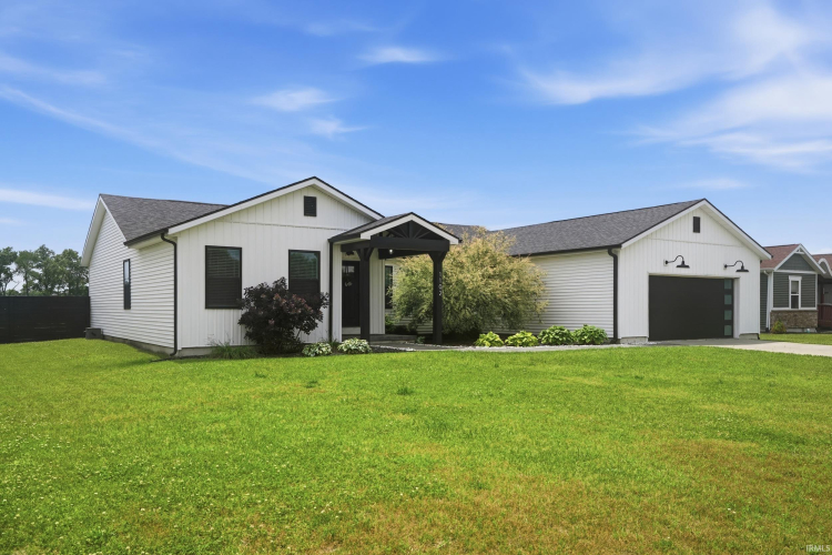 Listing Image 19