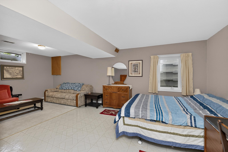 Listing Image 25