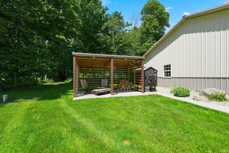 Listing Image 43