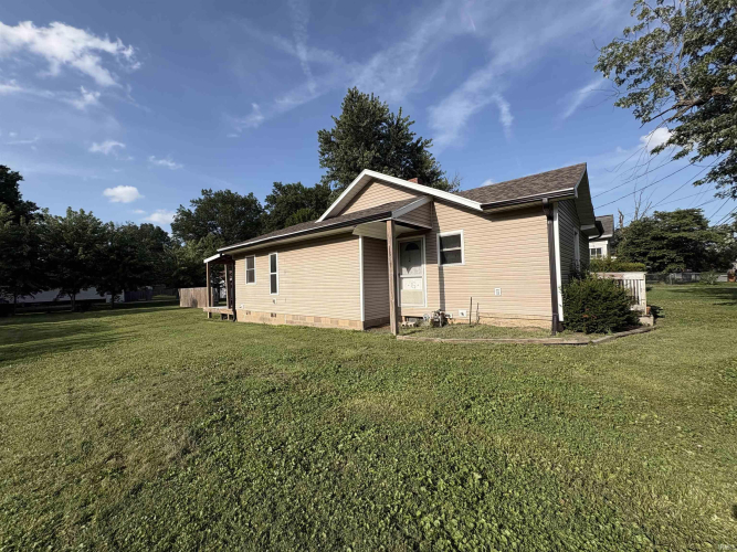 Listing Image 3