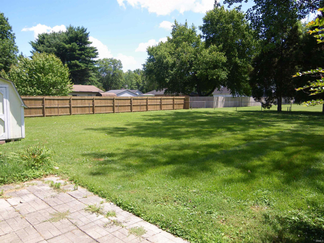Listing Image 4