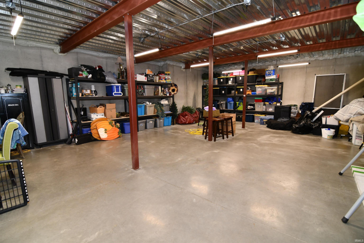 Listing Image 40