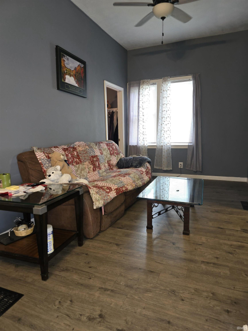 Listing Image 15