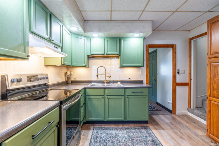 Listing Image 8