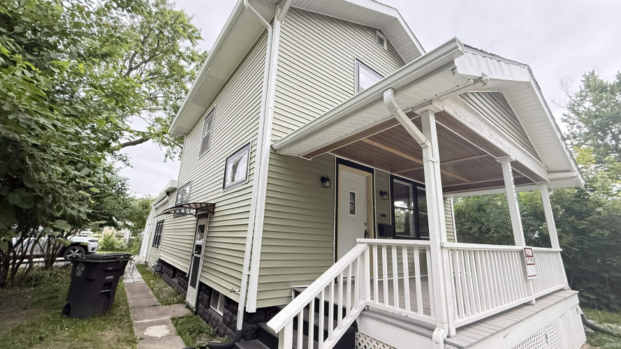Listing Image 5