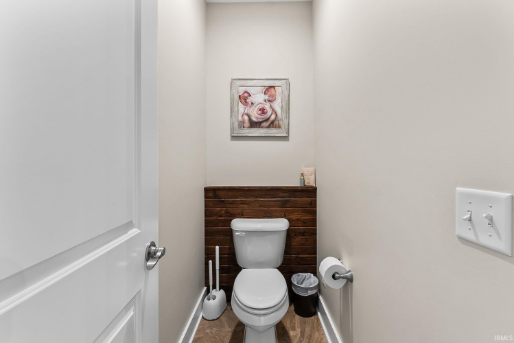 Listing Image 22