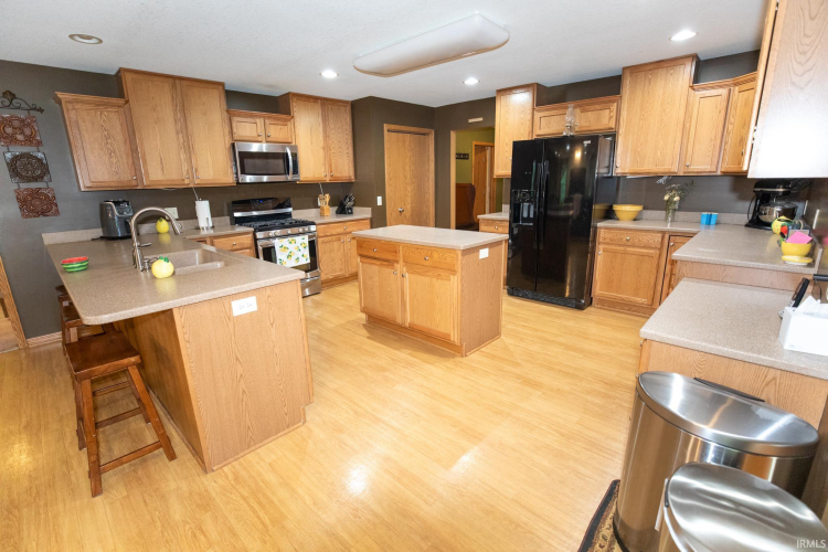 Listing Image 14