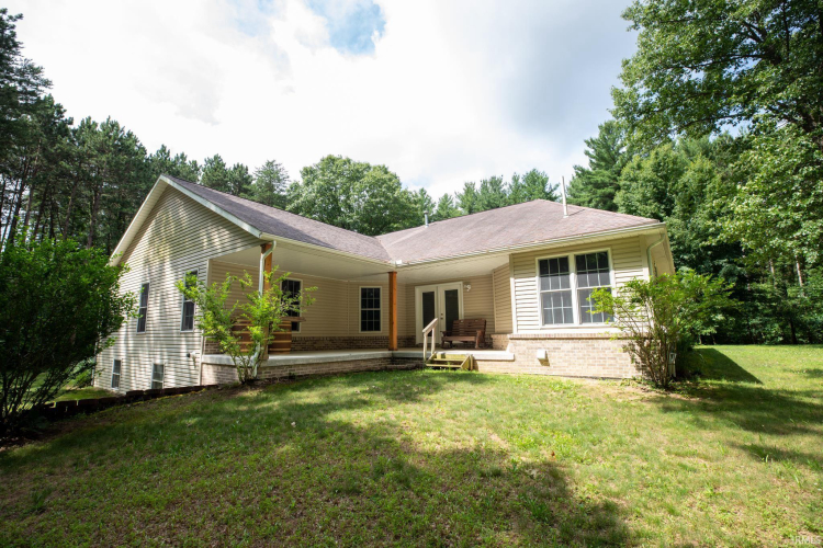 Listing Image 4