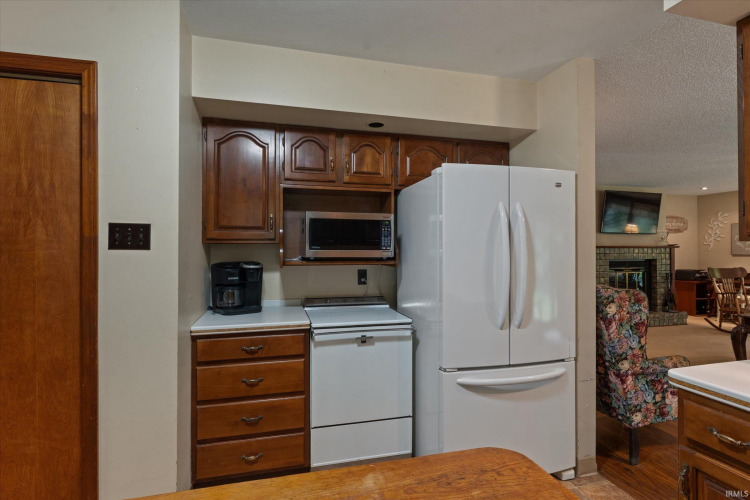 Listing Image 18