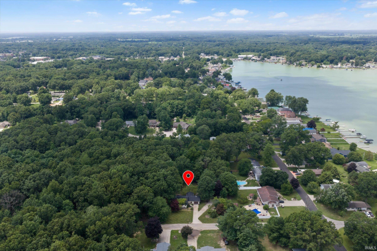 Listing Image 4
