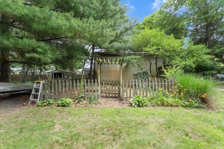 Listing Image 33