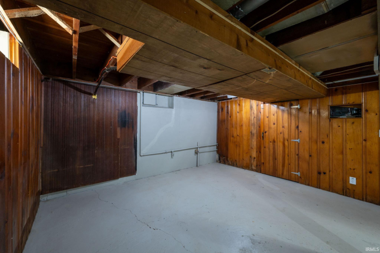 Listing Image 24