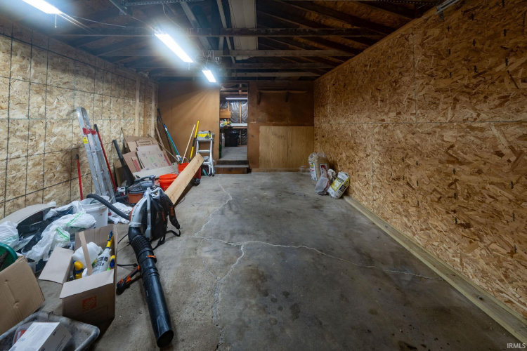 Listing Image 28