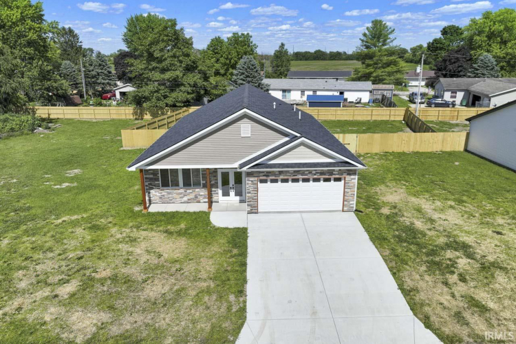 Listing Image 44