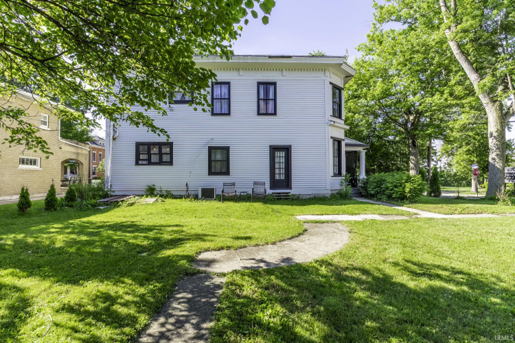 Listing Image 5