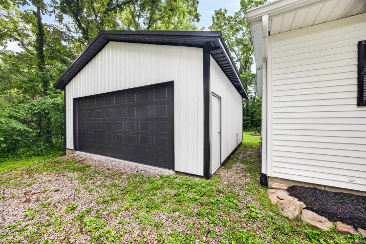 Listing Image 24