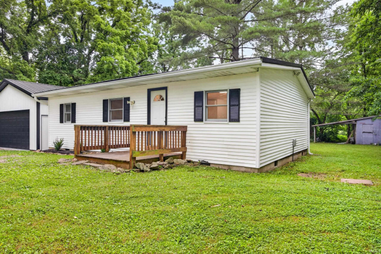 Listing Image 4