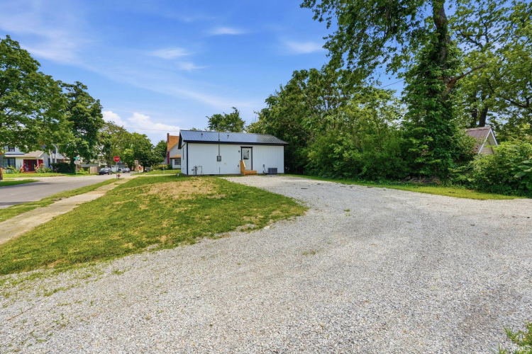Listing Image 28