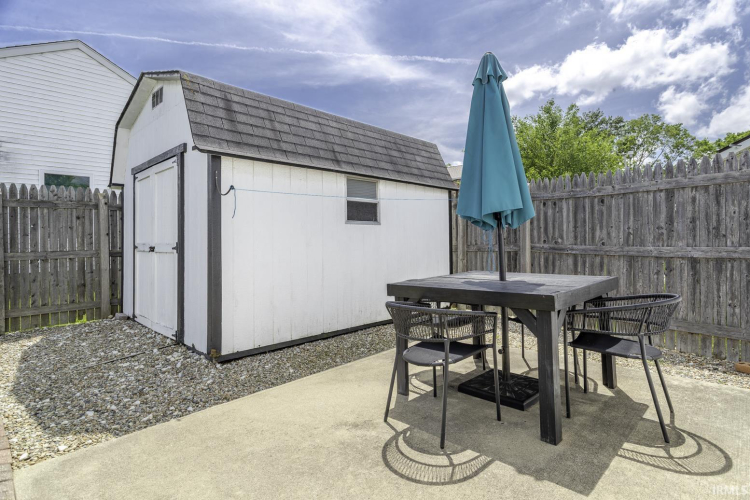 Listing Image 29