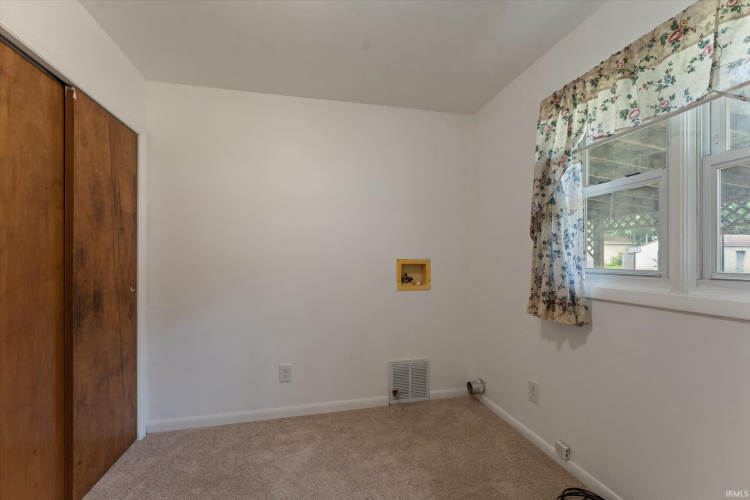 Listing Image 24