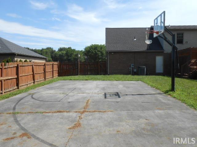 Listing Image 5