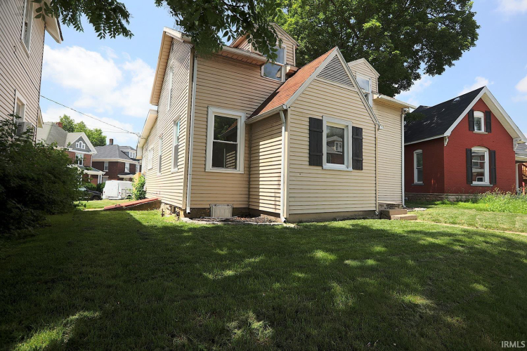 Listing Image 3