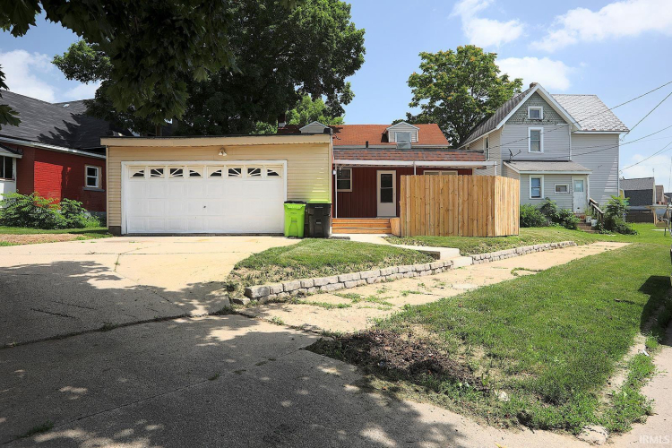 Listing Image 6