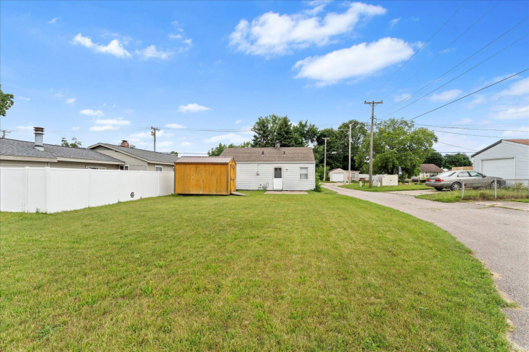 Listing Image 18